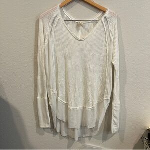 Free People We the Free white Henley thermal Y2K v neck size medium tunic shirt